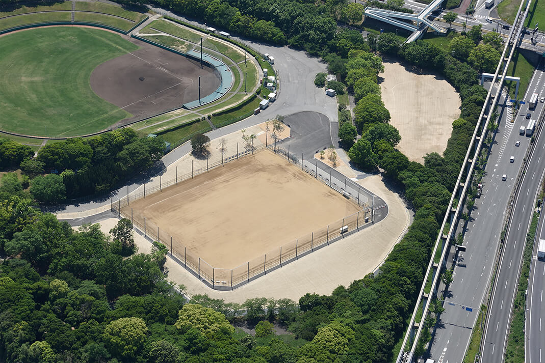 日本万国博覧会記念公園　南地区多目的グラウンド整備工事