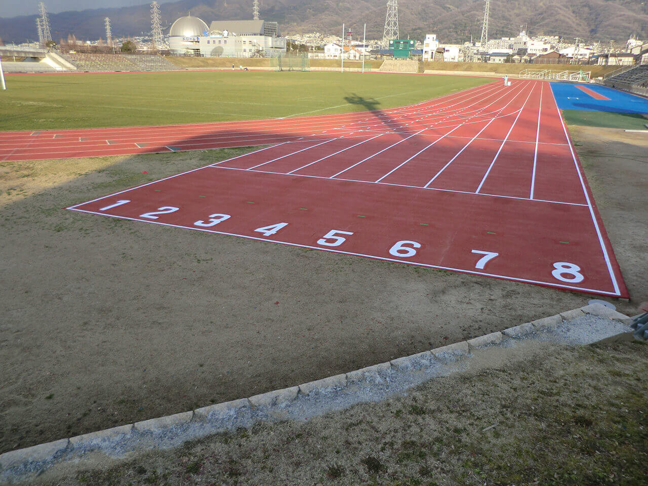 花園中央公園多目的球技広場陸上競技場補修工事